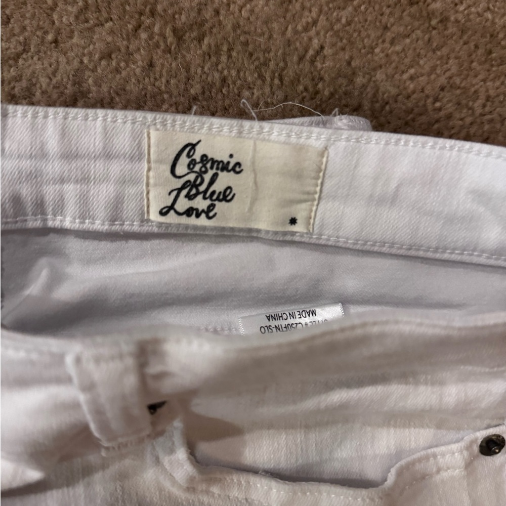 High-Rise White Skinny Jeans - Women - Picture 3 of 4